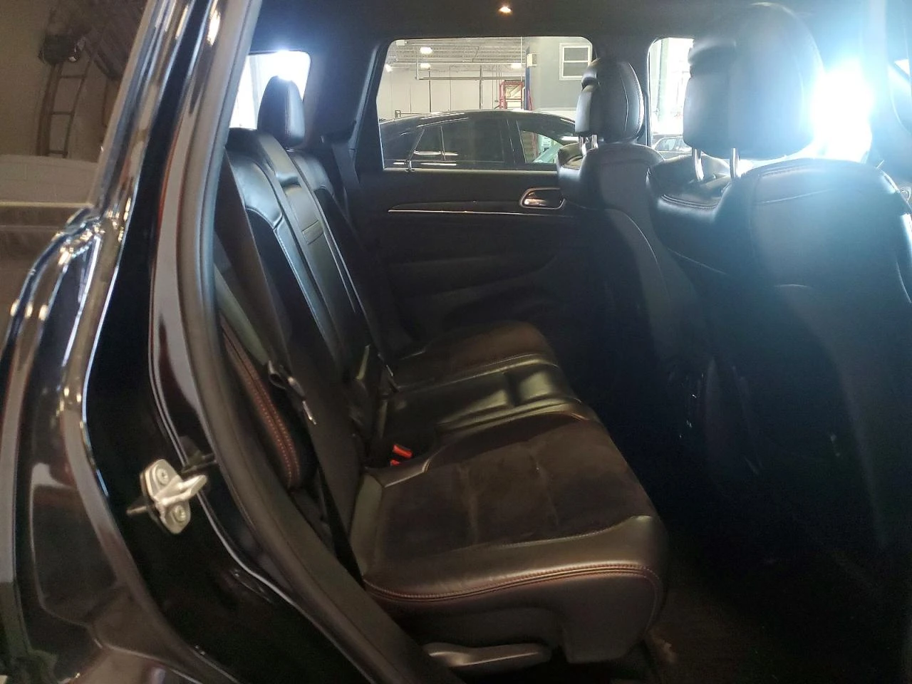Jeep Grand cherokee 3.6l Trailhawk, снимка 11 - Автомобили и джипове - 56025143