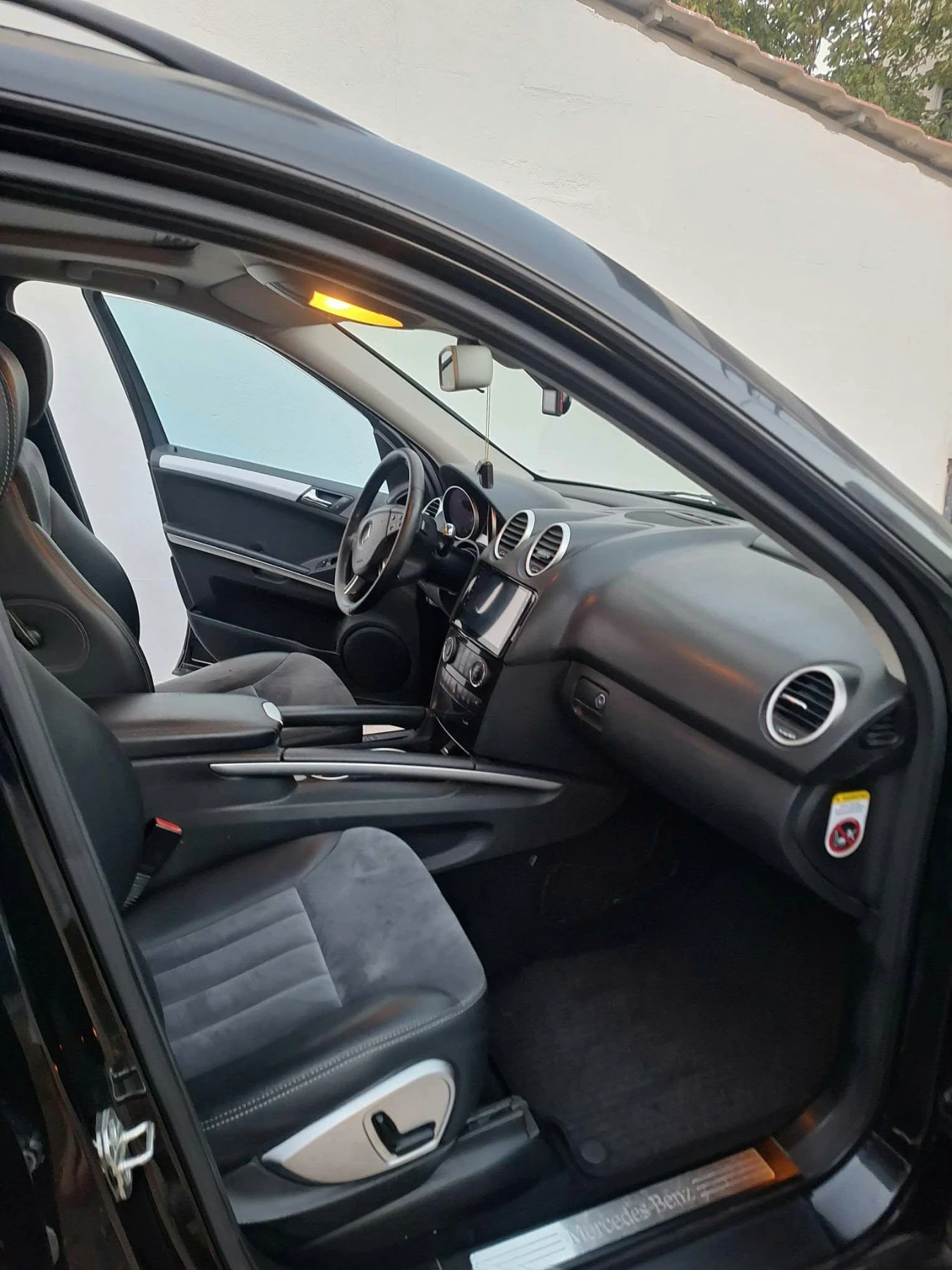 Mercedes-Benz ML 320, снимка 8 - Автомобили и джипове - 56242648