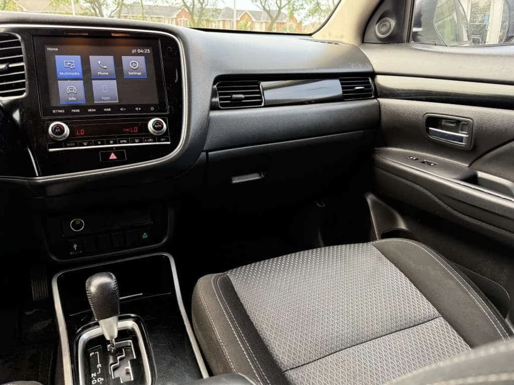 Mitsubishi Outlander * 2.4 ES 4WD * 7 ����� * CARFAX *  | Mobile.bg � ����������� 17