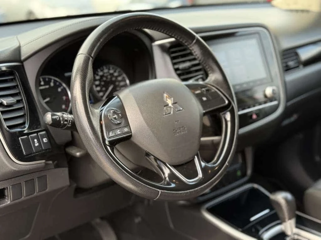 Mitsubishi Outlander * 2.4 ES 4WD * 7 ����� * CARFAX *  | Mobile.bg � ����������� 12