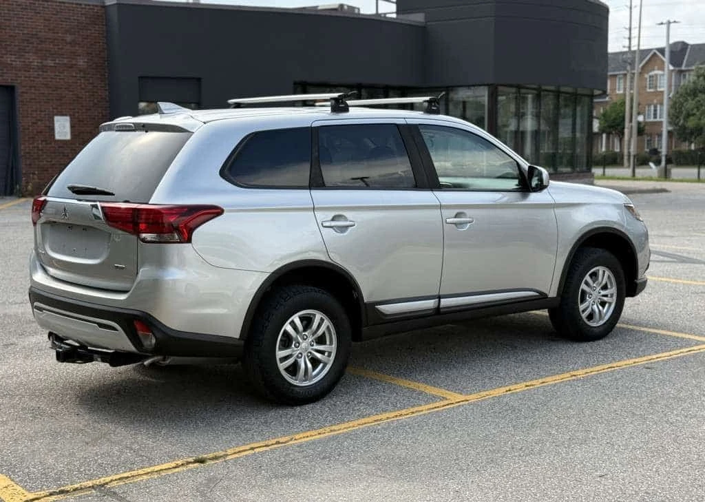 Mitsubishi Outlander * 2.4 ES 4WD * 7 ����� * CARFAX *  | Mobile.bg � ����������� 7
