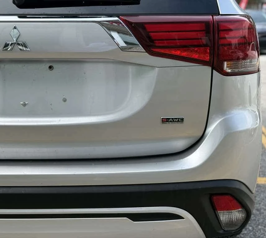 Mitsubishi Outlander * 2.4 ES 4WD * 7 ����� * CARFAX *  | Mobile.bg � ����������� 8