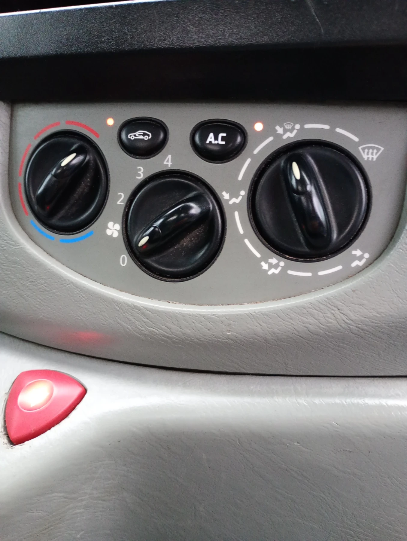 Opel Vivaro  - изображение 7