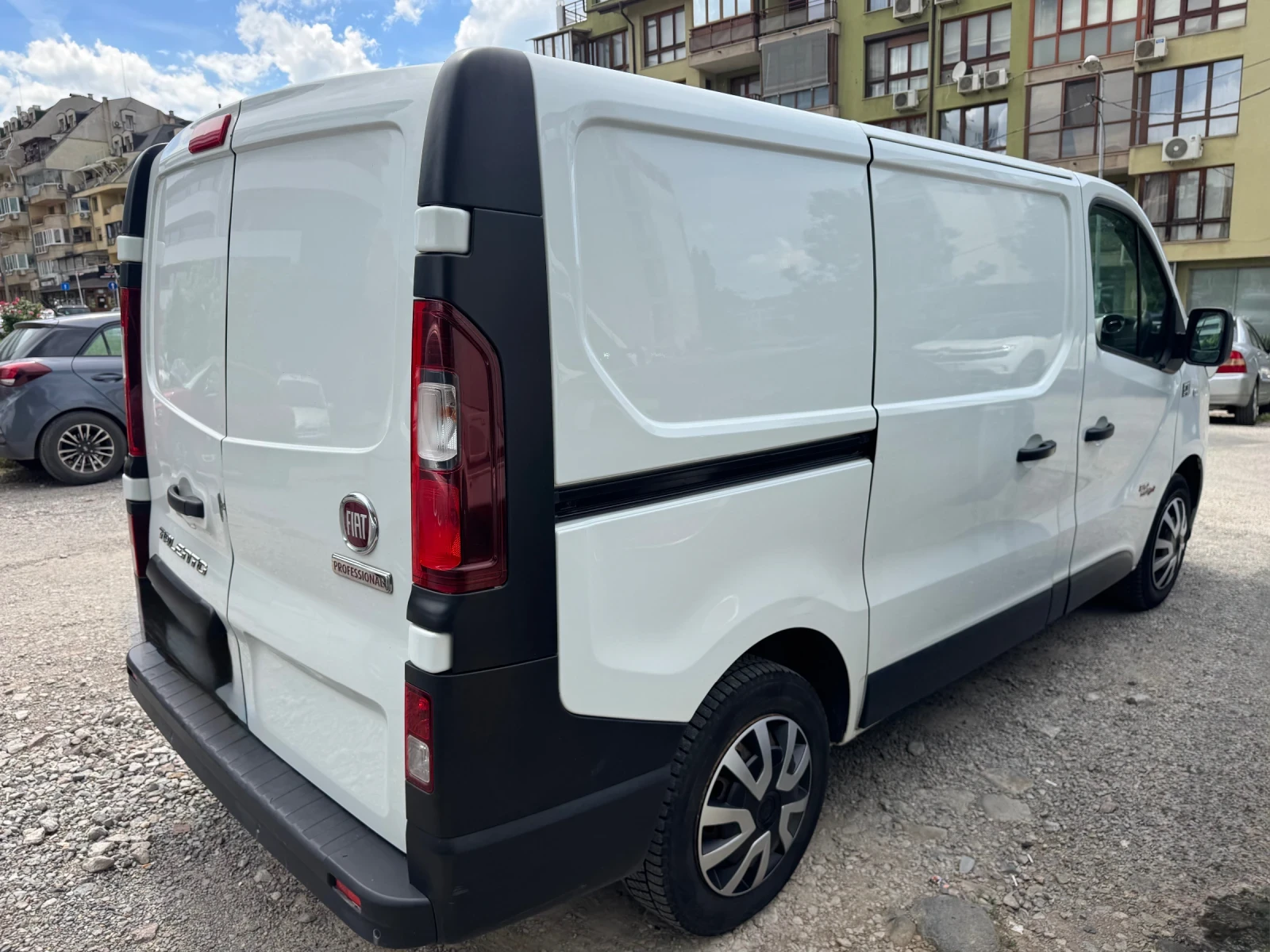 Renault Trafic Климатик, снимка 5 - Бусове и автобуси - 54945873