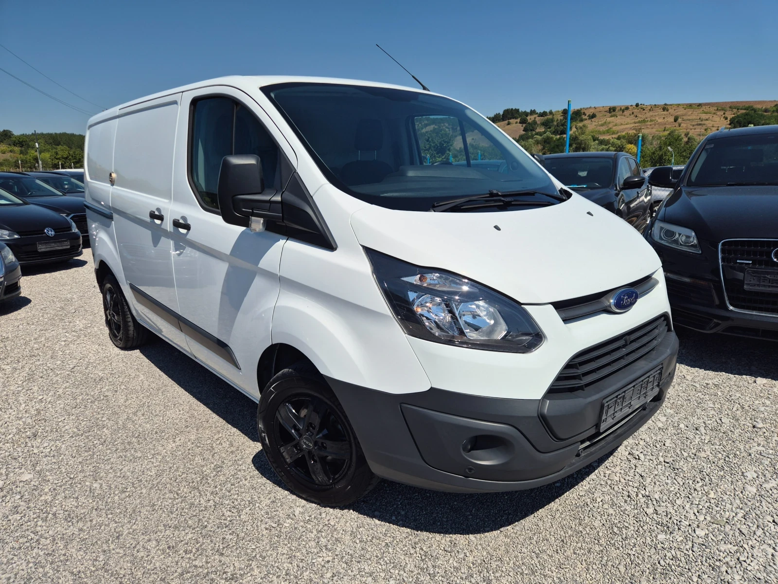 Ford Transit Custom 2.0 TDCI, снимка 2 - Бусове и автобуси - 56358901
