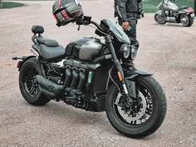 Triumph Rocket CARFAX* АВТОФИНАНСИРАНЕ БЕЗ ПЪРВОНАЧАЛНА ВНОСКА, снимка 3