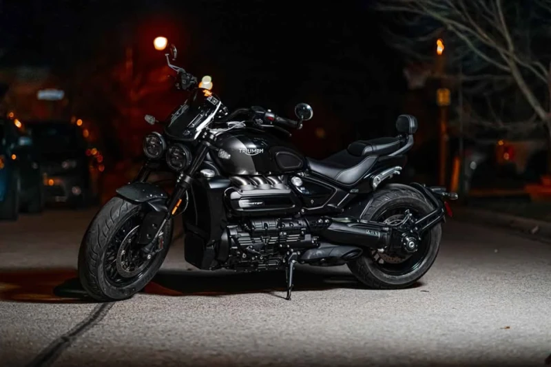 Triumph Rocket CARFAX* АВТОФИНАНСИРАНЕ БЕЗ ПЪРВОНАЧАЛНА ВНОСКА, снимка 2 - Мотоциклети и мототехника - 52881450