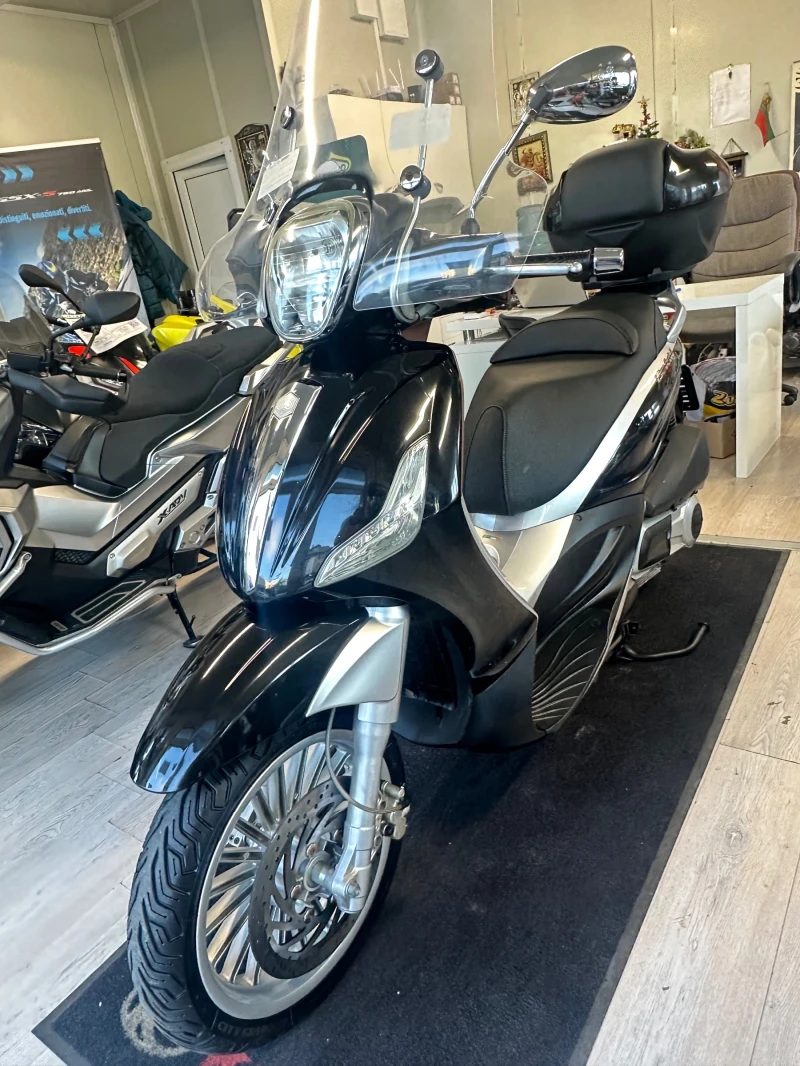 Piaggio Beverly 300i ABS/LED 03.2012г., снимка 7 - Мотоциклети и мототехника - 53077653