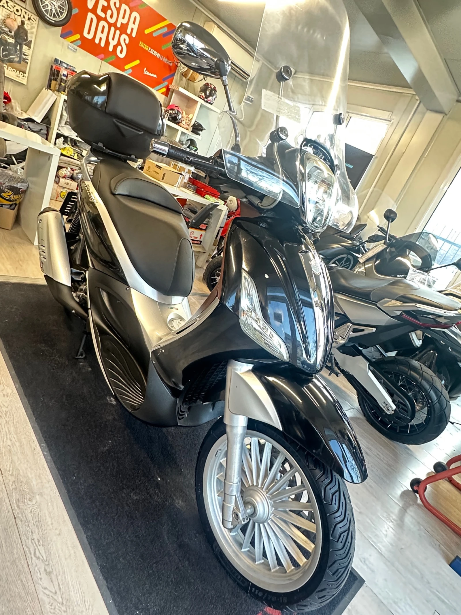 Piaggio Beverly 300i ABS/LED 03.2012г. - изображение 5