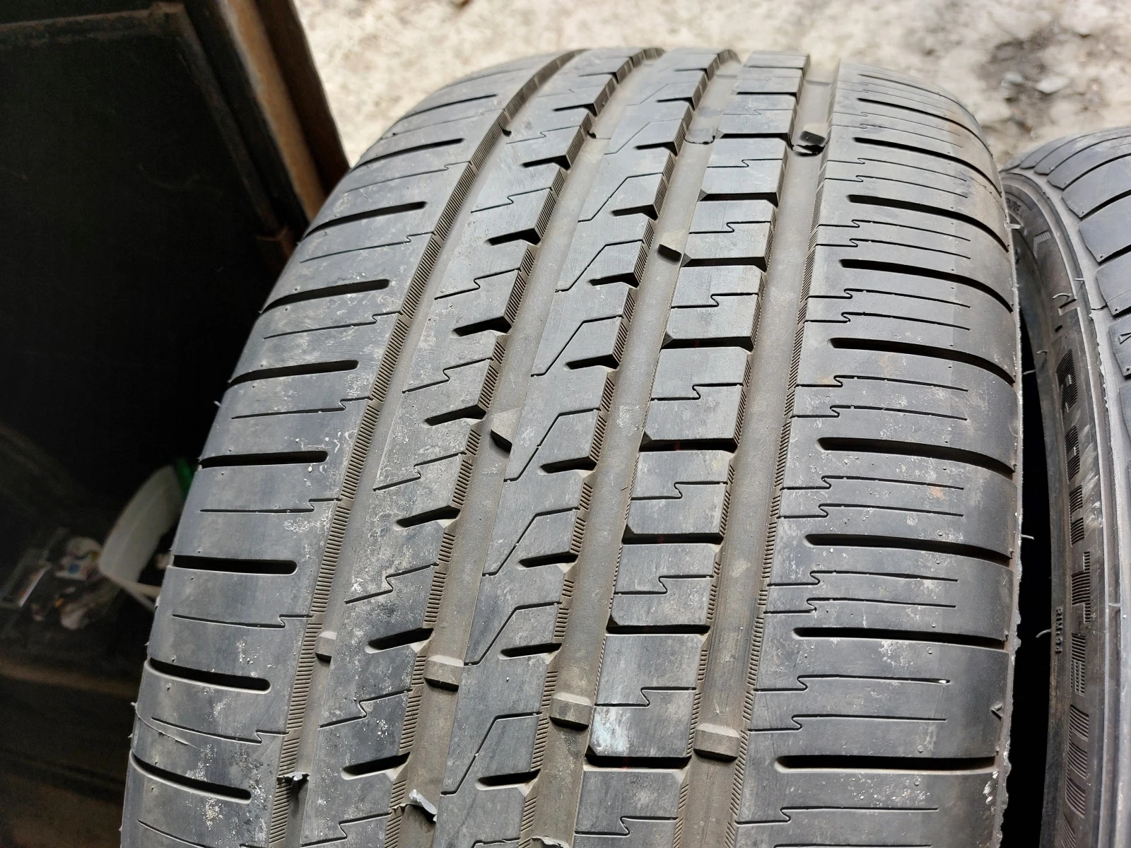 ���� 255/40R19 | Mobile.bg � ����������� 4