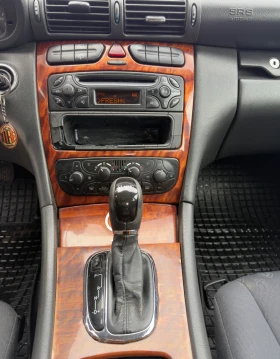 Mercedes-Benz C 200, снимка 8