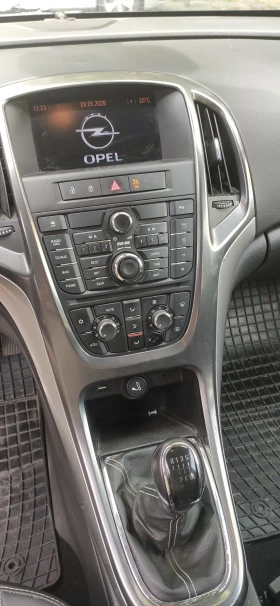 Opel Astra 1.7 cdti, снимка 12