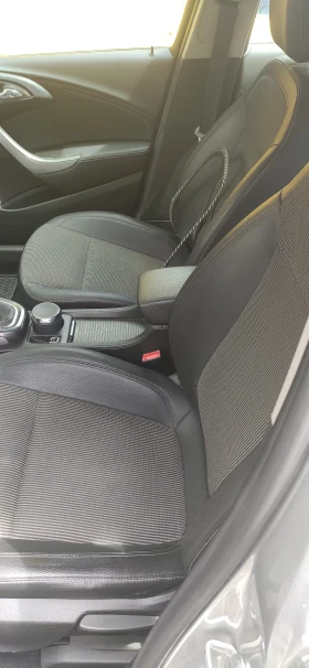 Opel Astra 1.7 cdti, снимка 9