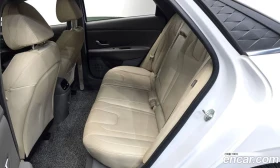 Hyundai Elantra 1.6 Inspiration, снимка 17
