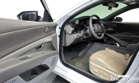 Hyundai Elantra 1.6 Inspiration, снимка 13