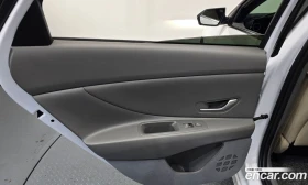 Hyundai Elantra 1.6 Inspiration, снимка 15
