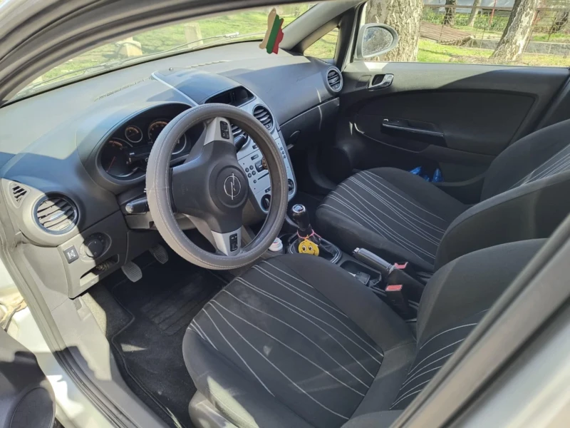 Opel Corsa 1.2, снимка 5 - Автомобили и джипове - 48106724