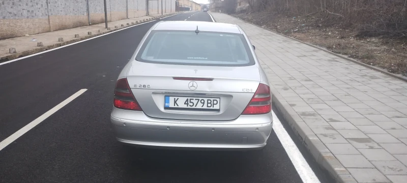 Mercedes-Benz E 280, снимка 8 - Автомобили и джипове - 48478996