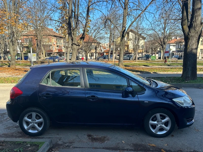 Toyota Auris 1.4 VVT-i, снимка 2 - Автомобили и джипове - 52773672