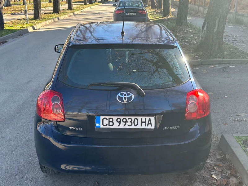 Toyota Auris 1.4 VVT-i, снимка 4 - Автомобили и джипове - 52773672