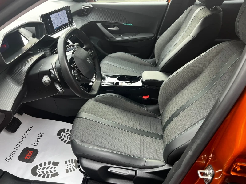 Peugeot 2008 3D cockpit AUTOMAT KOJA FULL, снимка 7 - Автомобили и джипове - 53222058