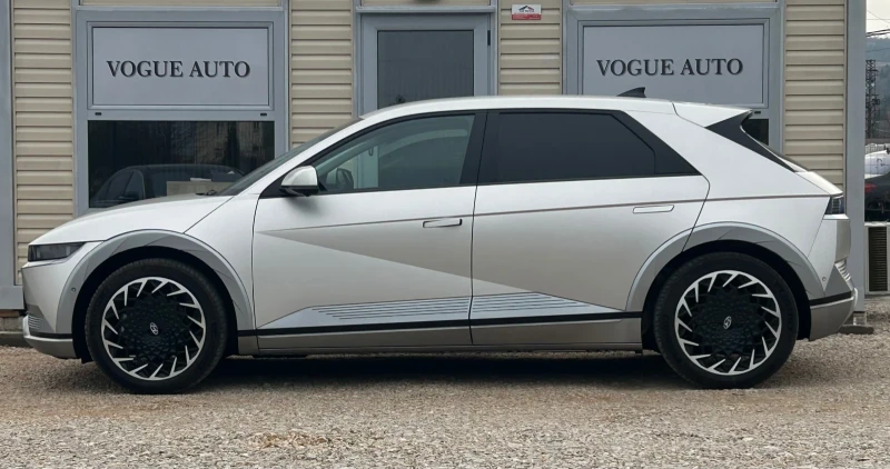Hyundai Ioniq 5 * UNIQ* SOH100%* 72.6KW* 306H.P.* AWD* ГАРАНЦИЯ, снимка 4 - Автомобили и джипове - 53286622
