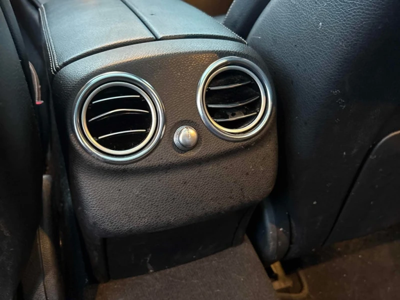 Mercedes-Benz C 300 * CARFAX * ПОДГРЕВИ* ШИБИДАХ, снимка 15 - Автомобили и джипове - 53364790