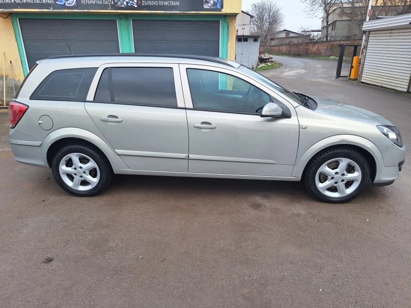 Opel Astra H, снимка 4 - Автомобили и джипове - 53406626