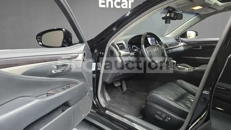 Lexus LS 460 Крайна цена!Възможност за проверка!Лизинг!, снимка 10 - Автомобили и джипове - 54489488