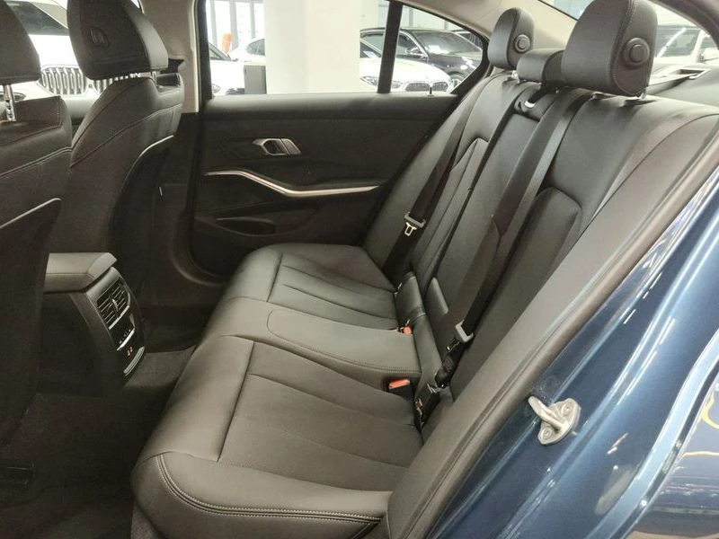 BMW 320 320I, снимка 13 - Автомобили и джипове - 55963451