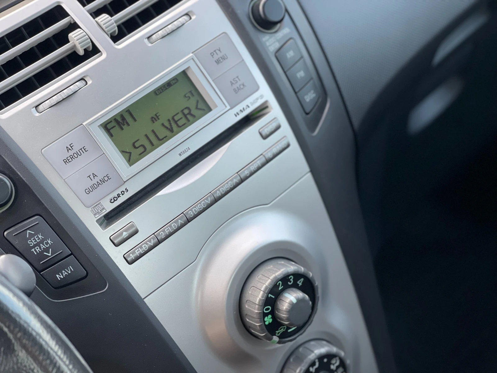 Toyota Yaris 1.0 VVT-i | Mobile.bg — изображение 16