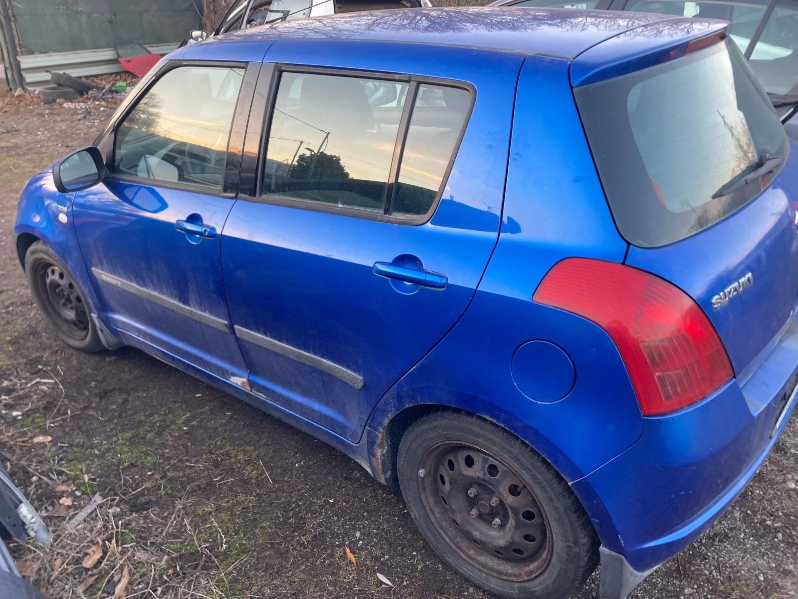 Suzuki Swift 1, 3 на части - изображение 4