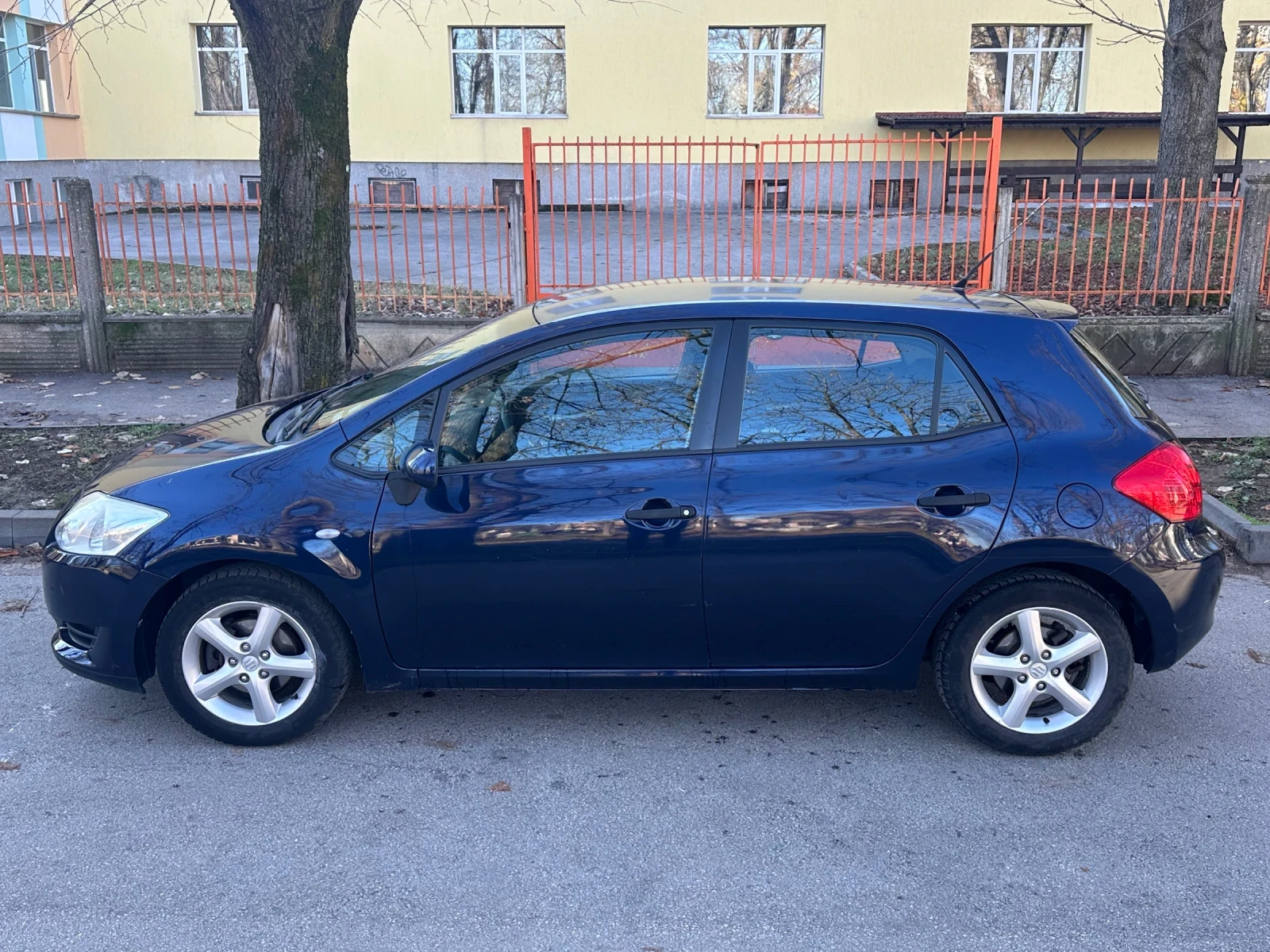 Toyota Auris 1.4 VVT-i - изображение 6