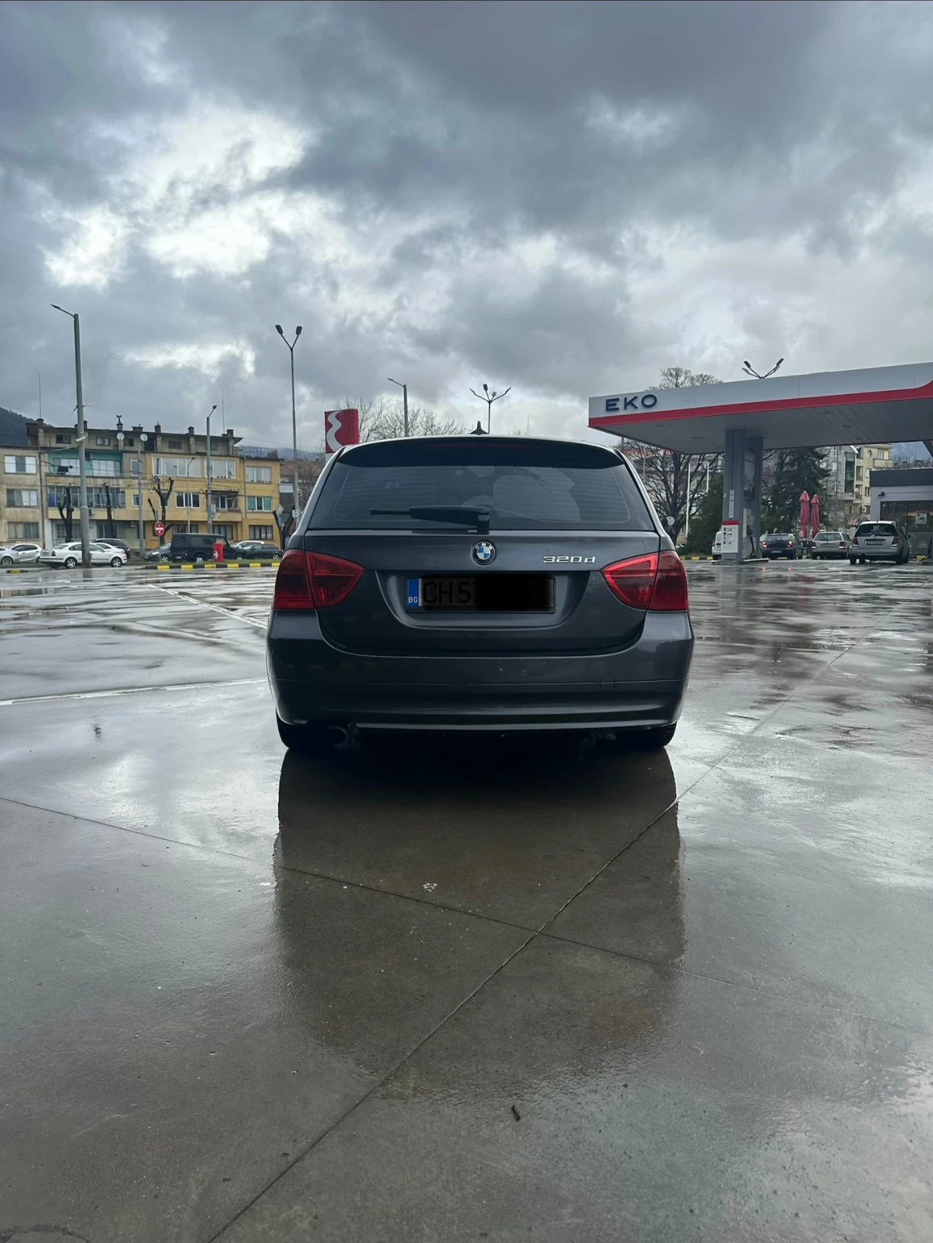 BMW 320 2.0d, снимка 7 - Автомобили и джипове - 54072676