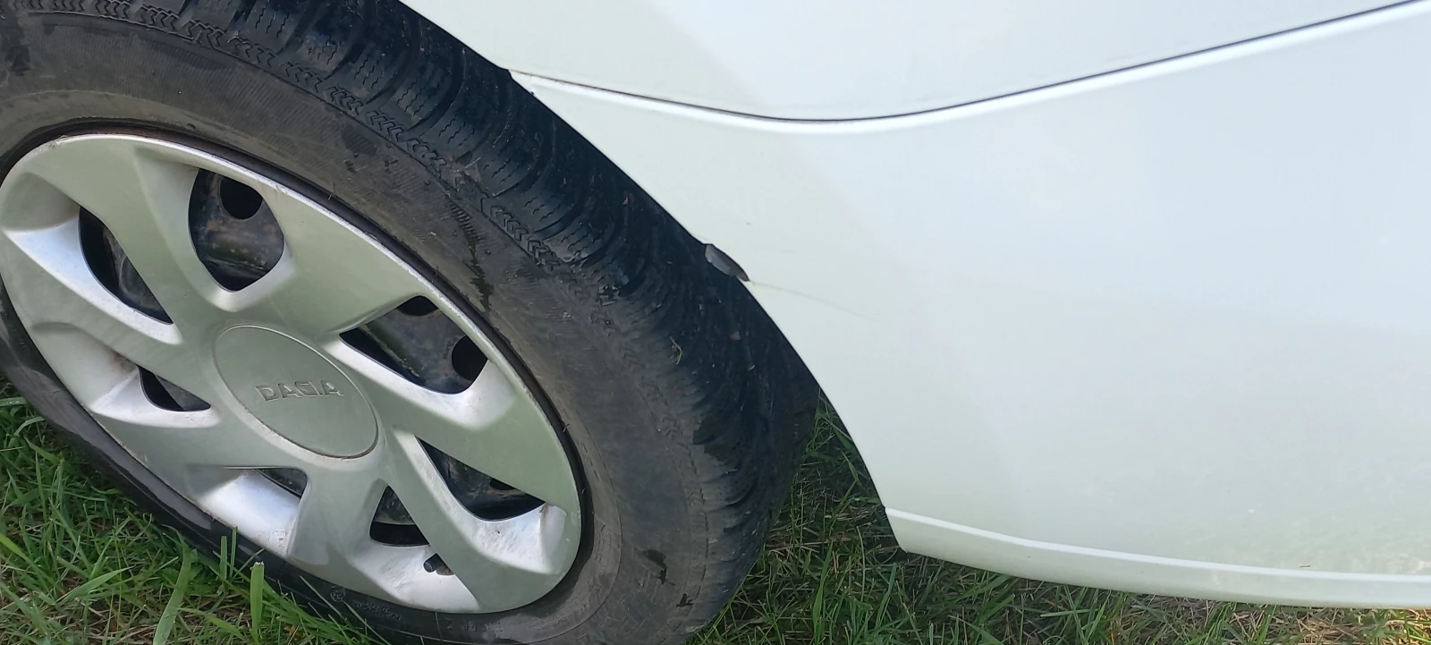 Dacia Logan 0.9 TCE, снимка 13 - Автомобили и джипове - 54235730