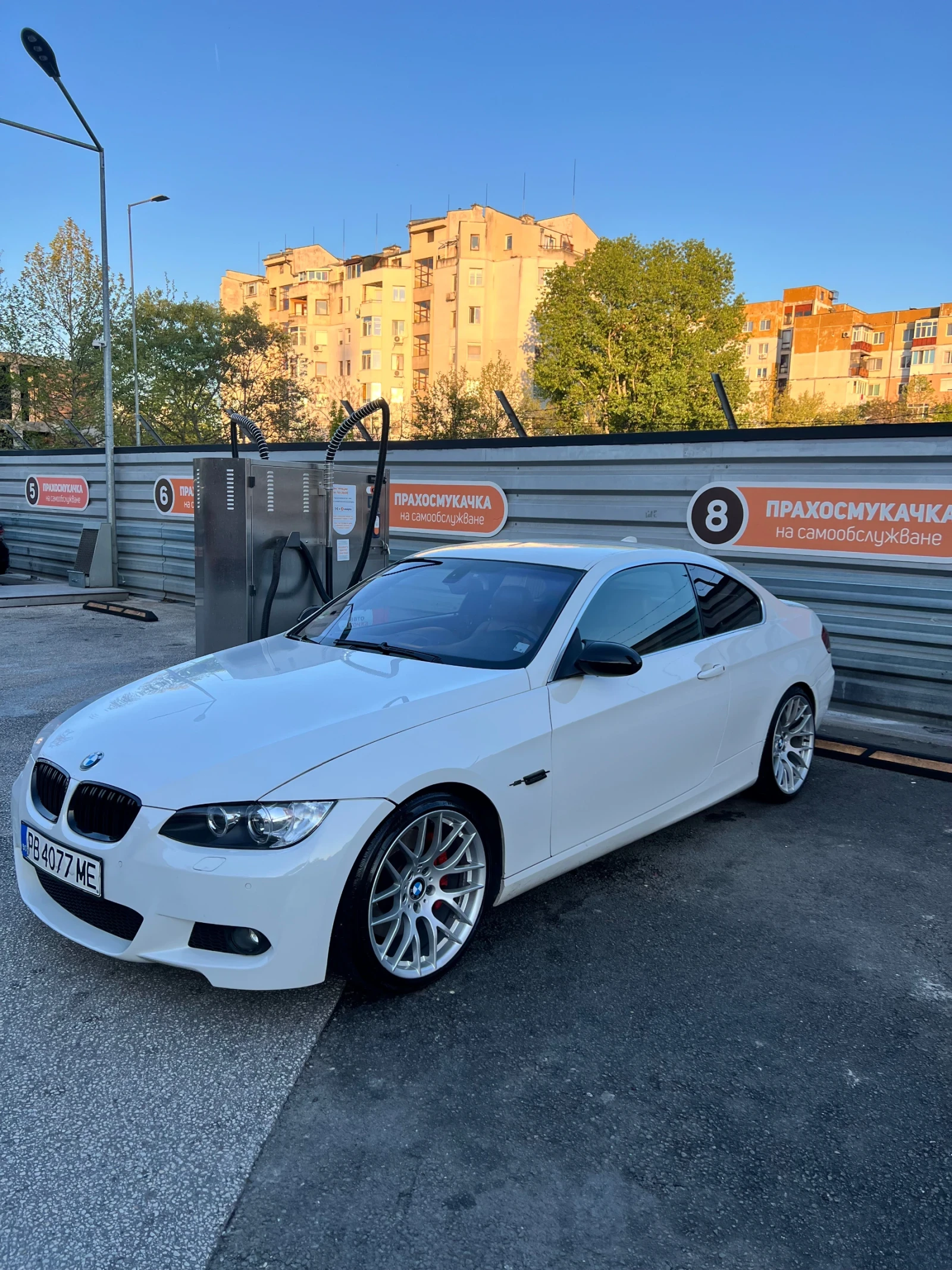 BMW 335, снимка 2 - Автомобили и джипове - 54430856