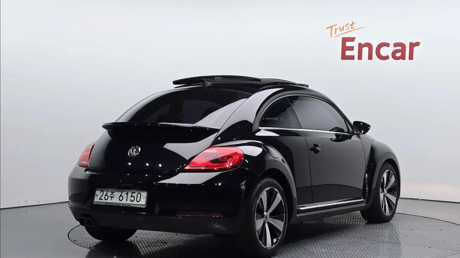 VW Beetle 2.0 TDI / PREMIUM 3ТА ГЕНЕРАЦИЯ, снимка 2 - Автомобили и джипове - 55059988