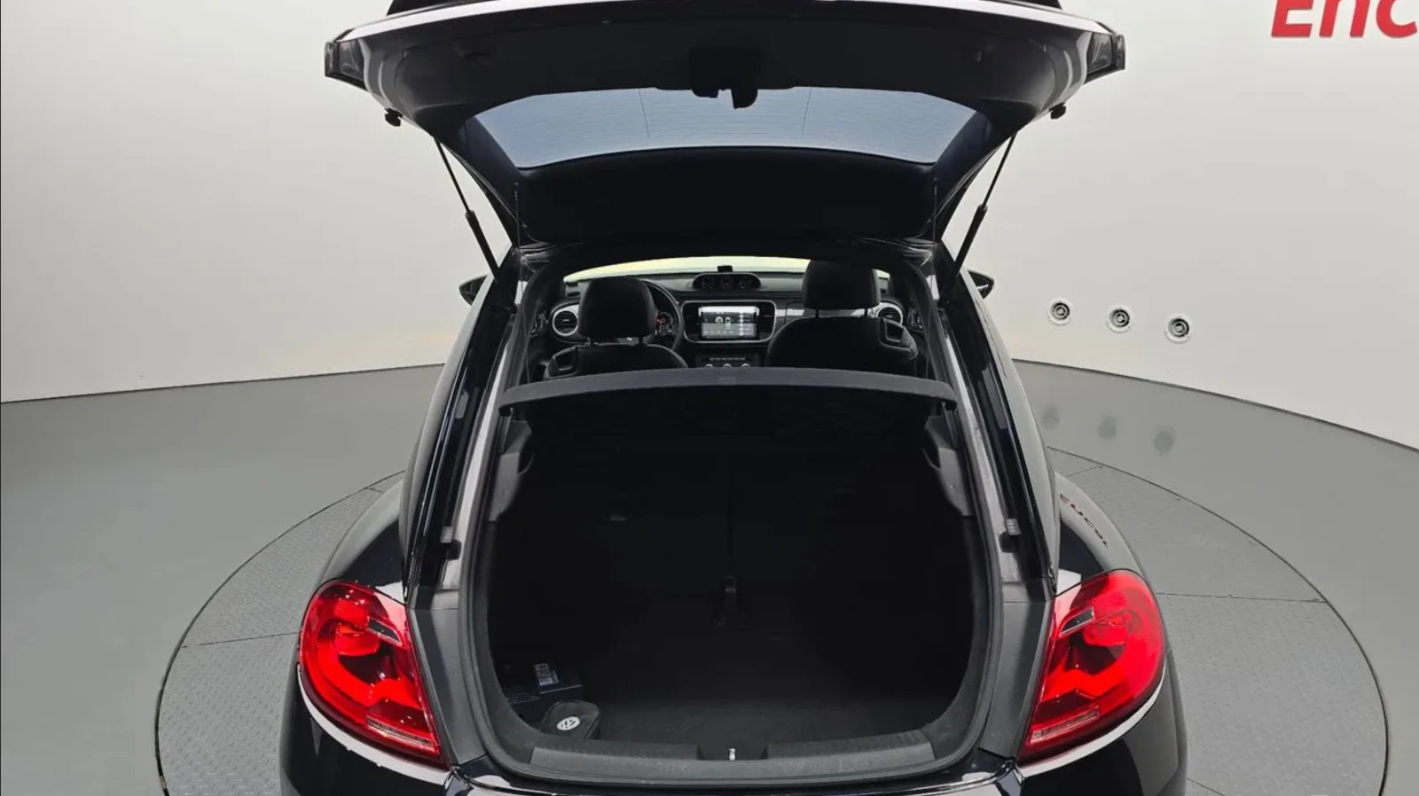 VW Beetle 2.0 TDI / PREMIUM 3ТА ГЕНЕРАЦИЯ, снимка 13 - Автомобили и джипове - 55059988