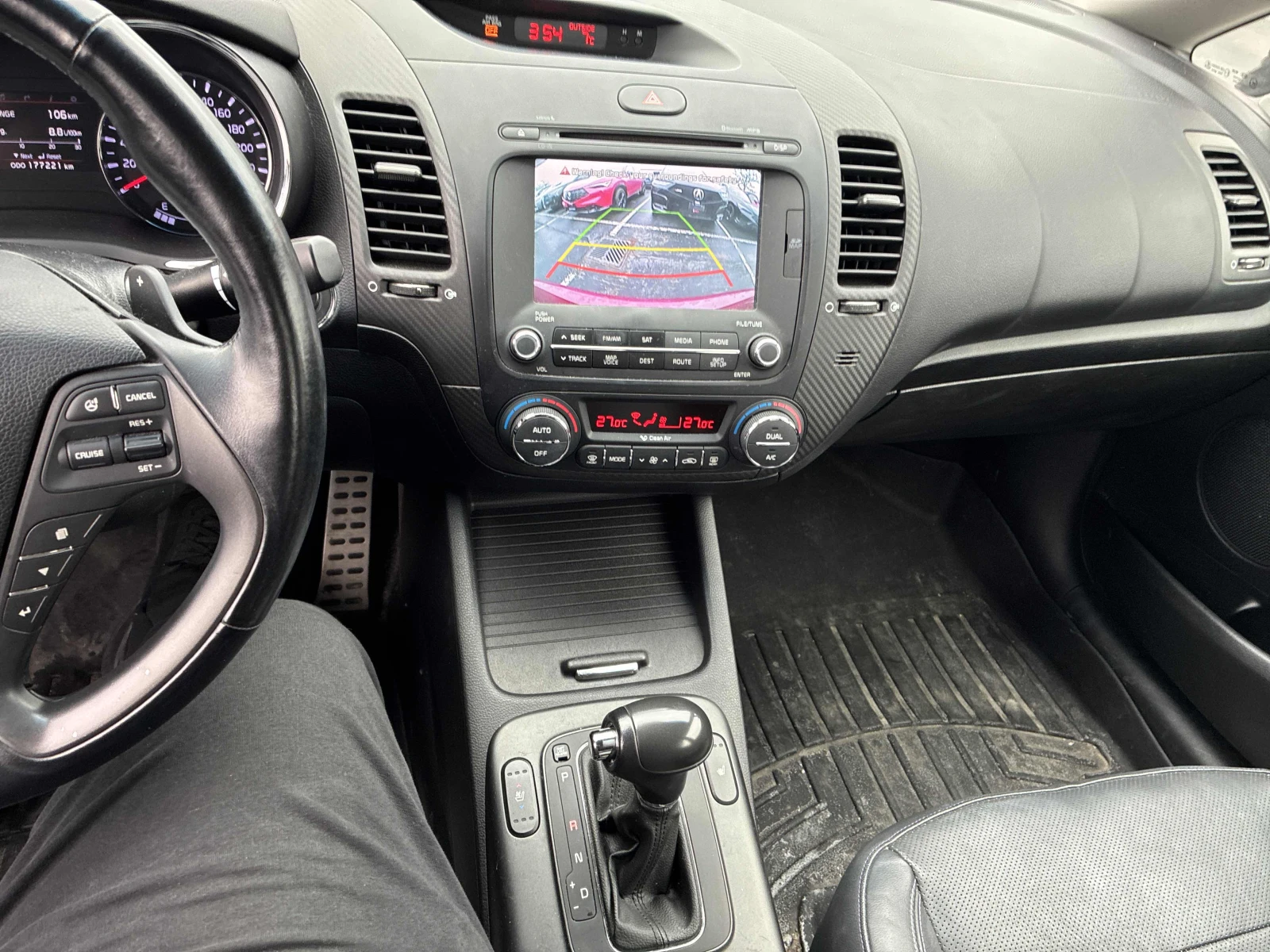 Kia Forte 4dr Sdn, снимка 9 - Автомобили и джипове - 55338424