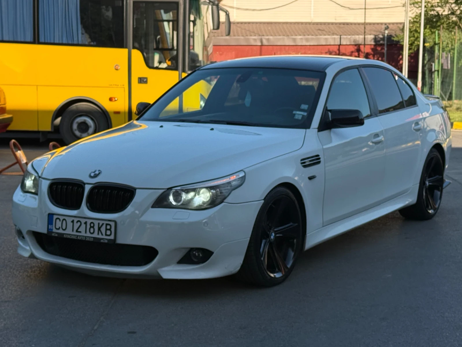 BMW 535 3.5d Facelift/Head up/Distrinik/M pack, снимка 5 - Автомобили и джипове - 55533613