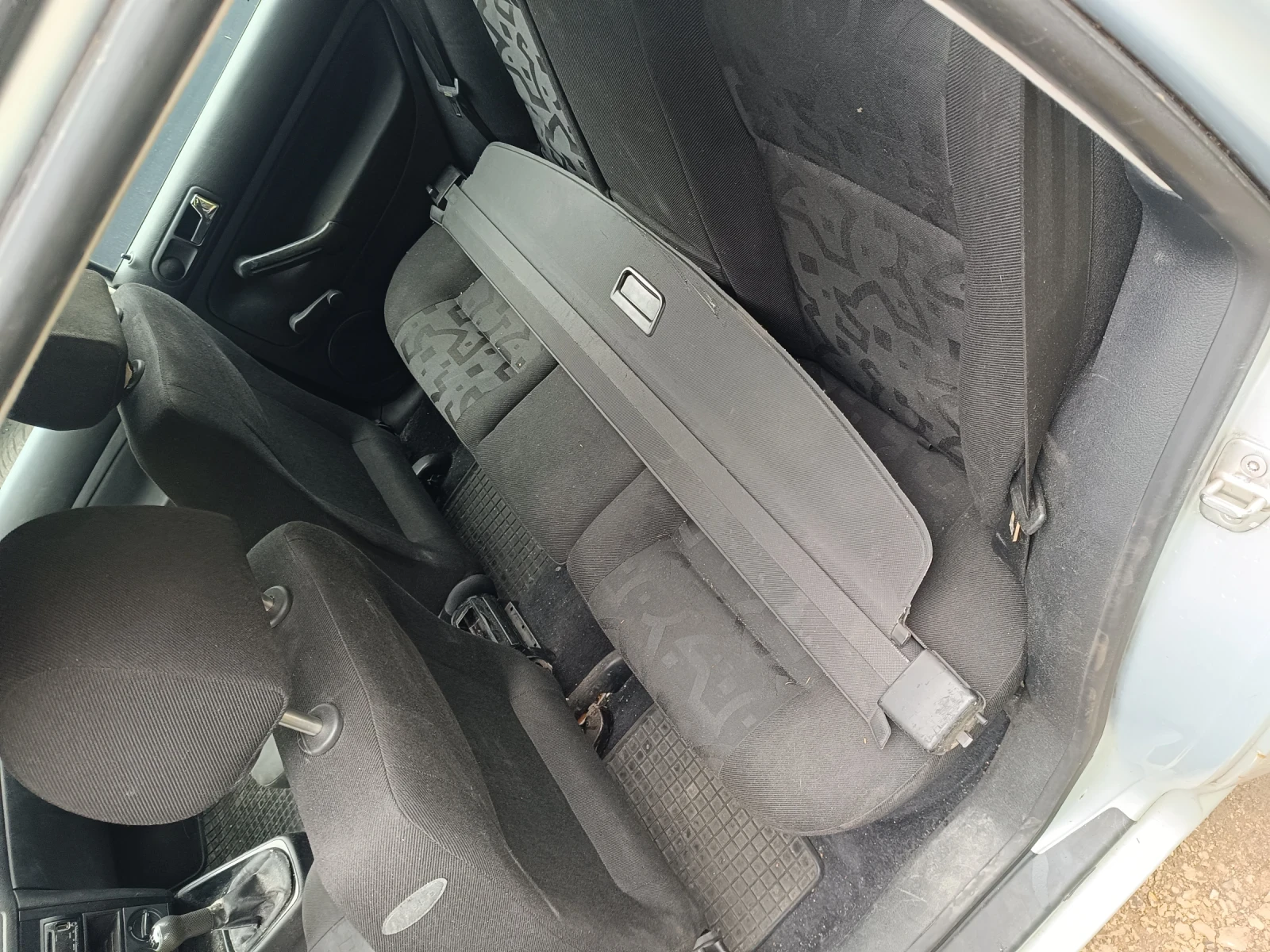 VW Golf 1.9 TDI 90k.c., снимка 7 - Автомобили и джипове - 55590046