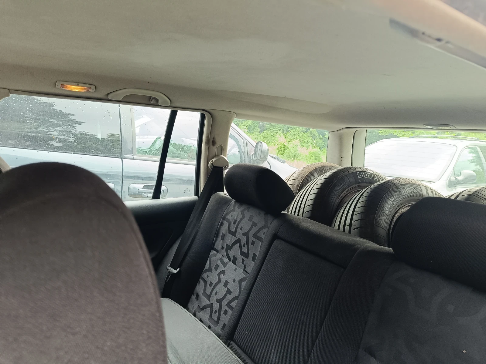 VW Golf 1.9 TDI 90k.c., снимка 9 - Автомобили и джипове - 55590046