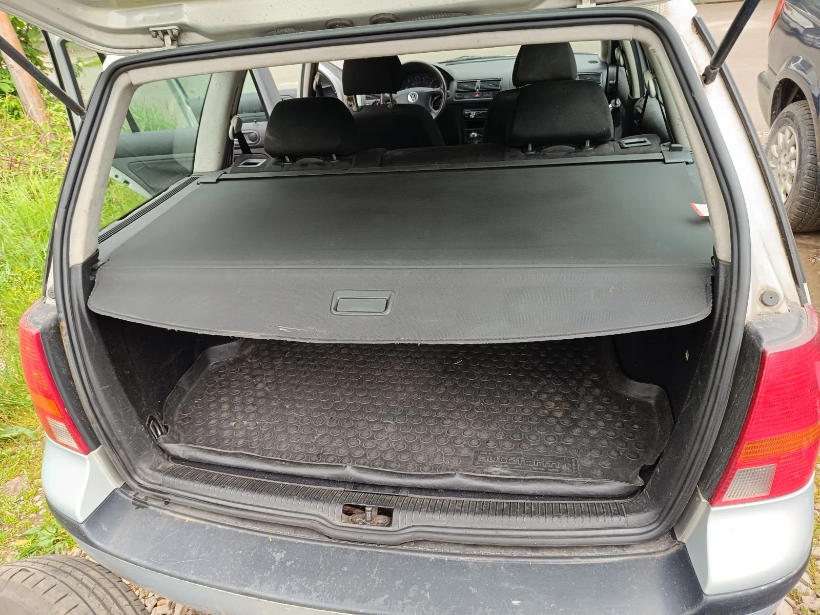 VW Golf 1.9 TDI 90k.c., снимка 15 - Автомобили и джипове - 55590046