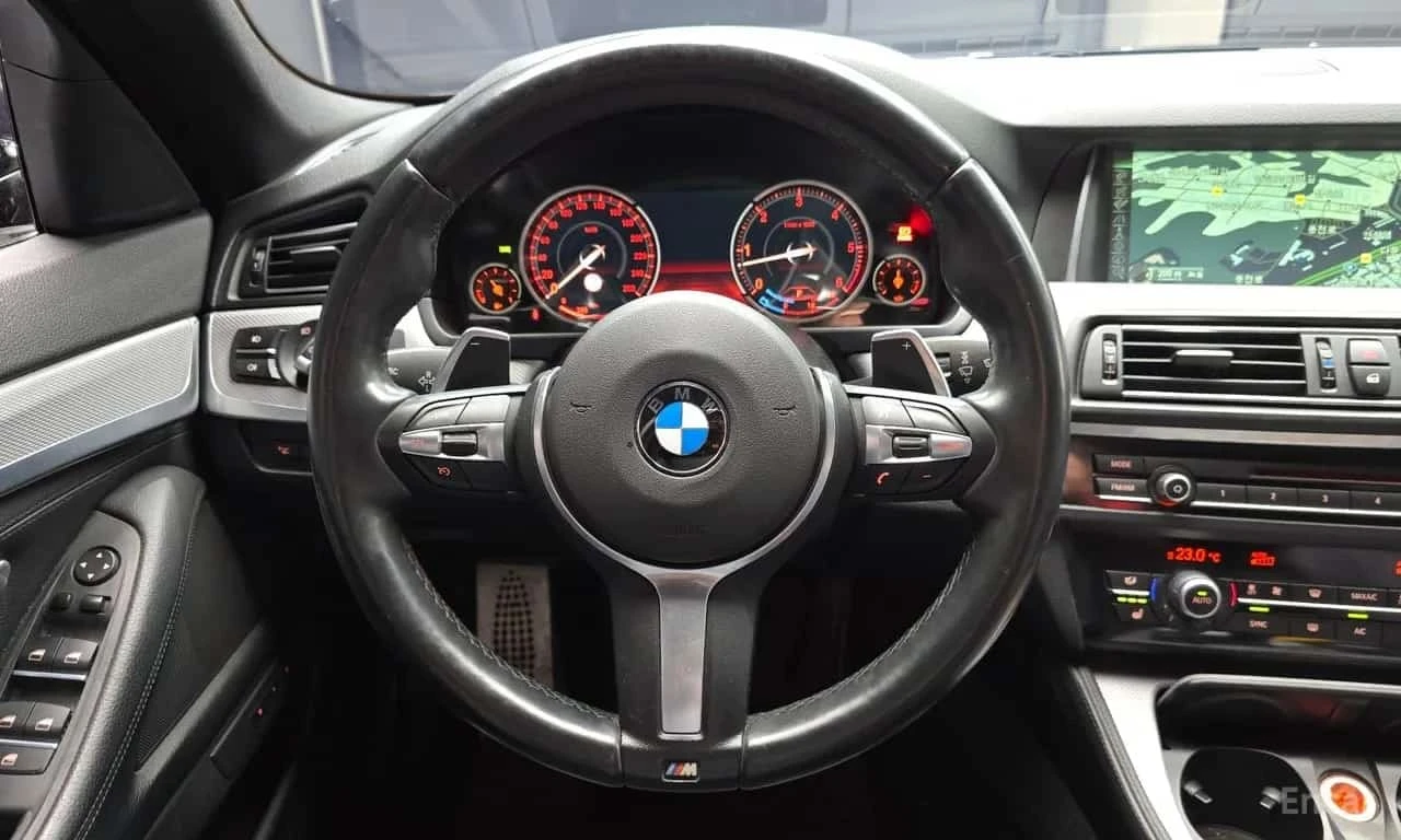 BMW 530 * 530d xDrive M Sport * ЦЕНА ДО БГ, снимка 13 - Автомобили и джипове - 55738634