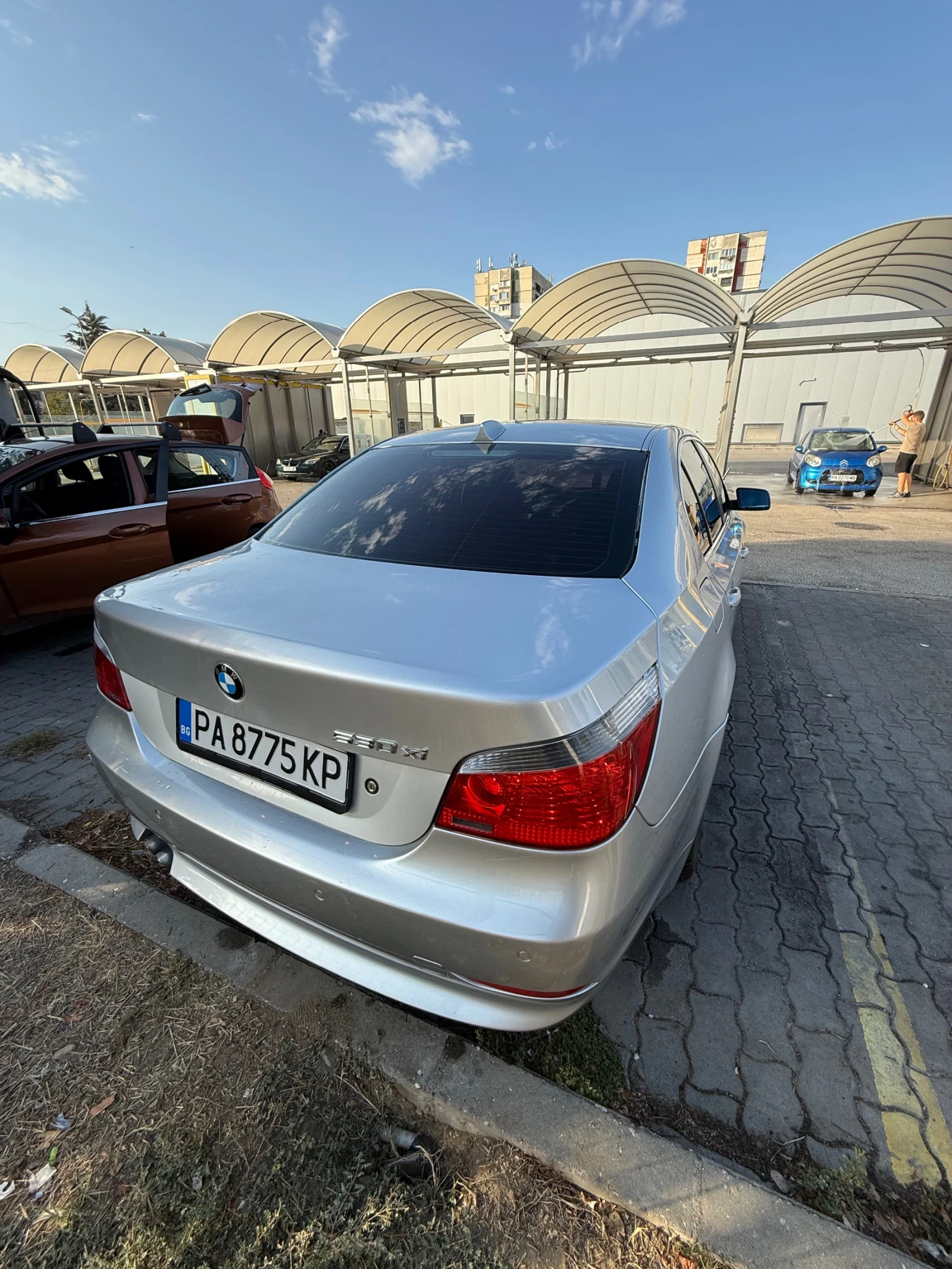 BMW 530 Xi, снимка 7 - Автомобили и джипове - 55890303