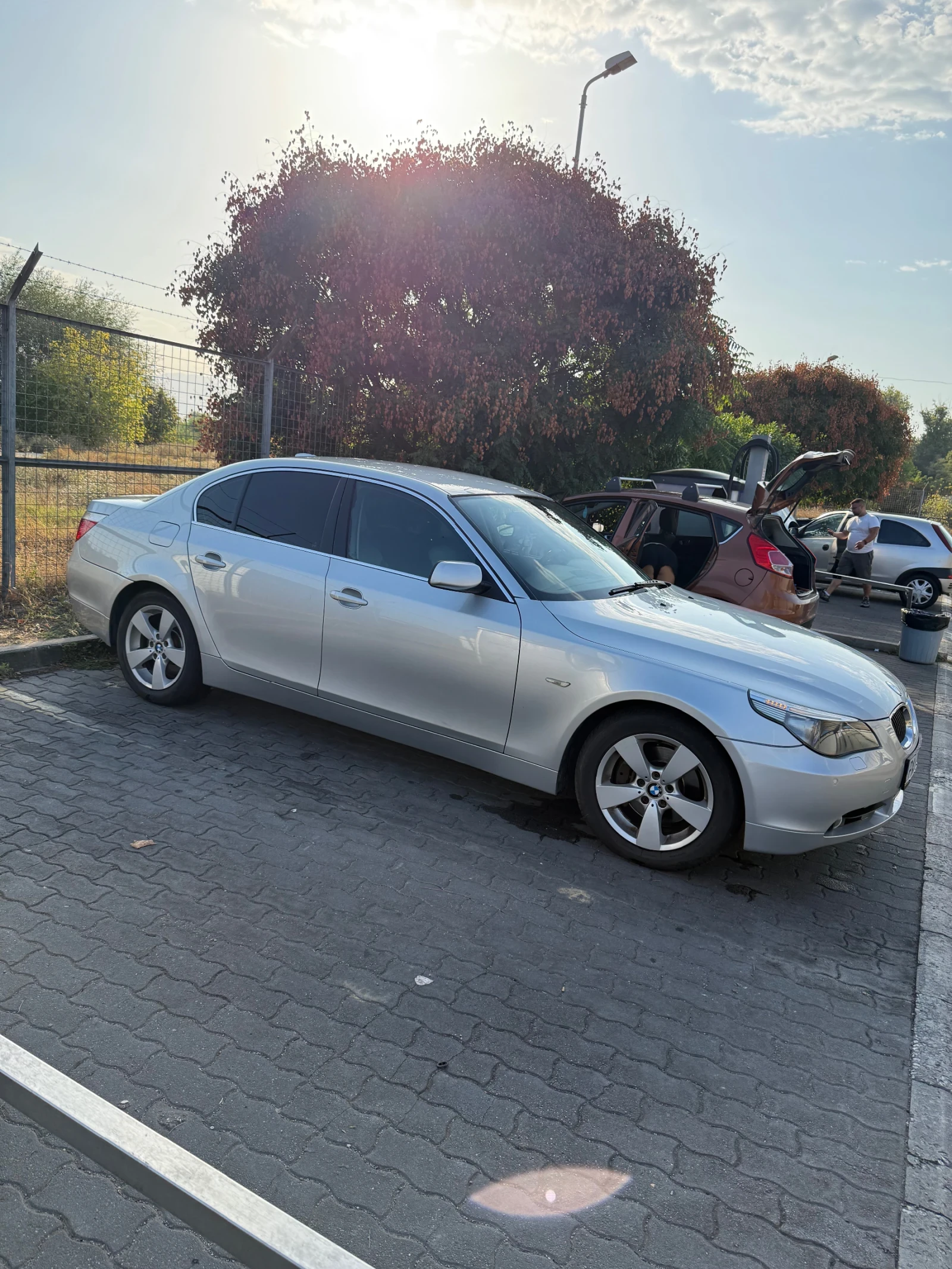 BMW 530 Xi, снимка 5 - Автомобили и джипове - 55890303