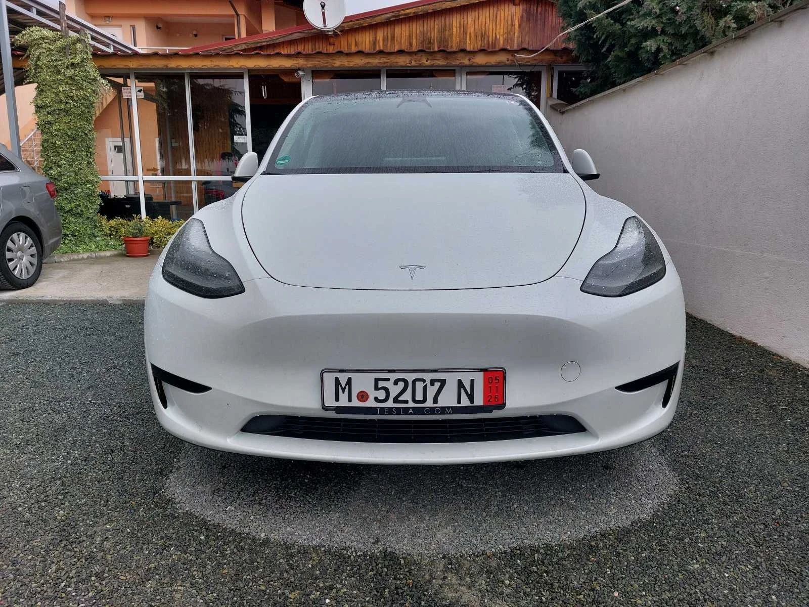 Tesla Model Y RWD LFP, снимка 3 - Автомобили и джипове - 56607983
