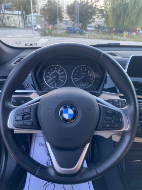 BMW X1 2.8i Паркира сама, снимка 14