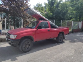 Toyota Hilux 2, 5D4D - 7500 € / 14668.73 лв. - 24332008 2