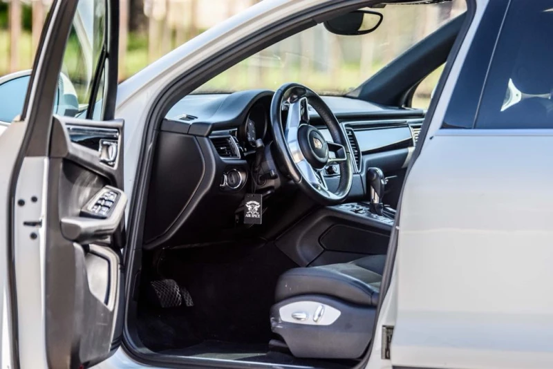 Porsche Macan S 3.0 V6 - Обслужена - ТОP състояние, снимка 12 - Автомобили и джипове - 52530579